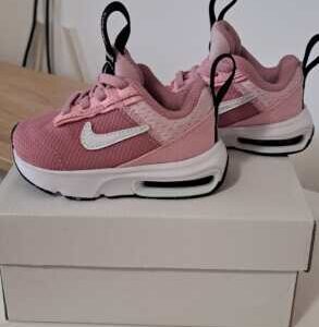 NIKE Air Max INTRLK Lite
