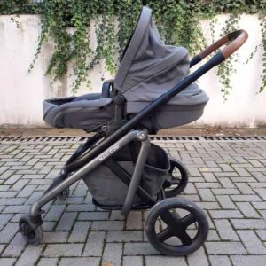 Беби количка / Maxi Cosi Lila