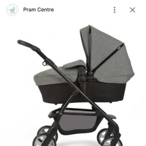 Se prodava kolicka sistem od brendot Silvercross. Kupena e vo 2020 dobro socuvana. Nova cena 900-1000eur. Se prodava za 10.000 denari. Sistemot vklucuva korpa, sedecki del i transporter.