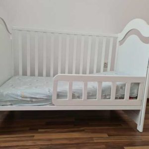 Дрвено креветче (бувче гравура) со додаток за тодлер сам да станува од реветчето BEBES Stella