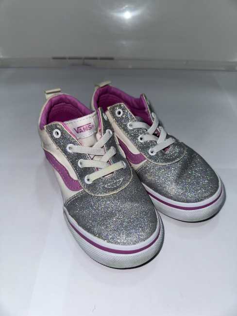 Vans zenski patiki br.26,5
