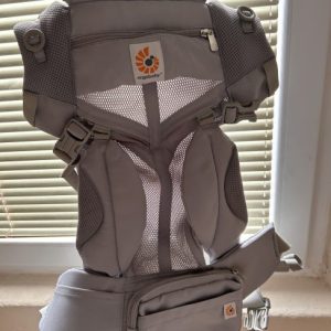 Ergobaby all-in-one кенгур – како нов, користен само 3–4 пати! ✨