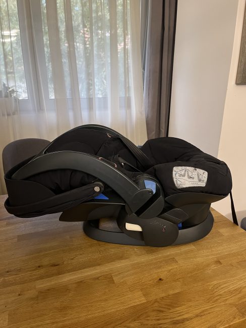 Stokke количка + Besafe Izigo седиште (гратис корито со држач и перниче)