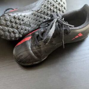 Adidas патики за фудбал бр.29