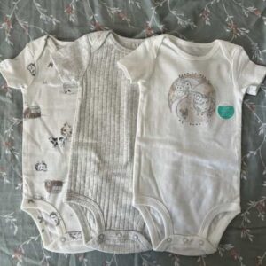 Carters novi 6-9 meseci