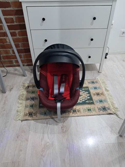 Cybex Aton Q транспортер - Rumba Red