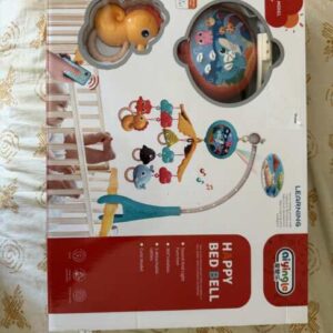 Играчки за над креветче