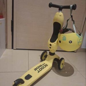 Се продава Scoot and ride тротинет комплет со кацига од истиот бренд