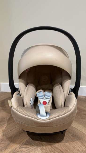 Се продаваат две CYBEX Cloud T i-Size