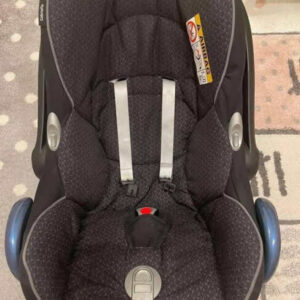 Се продава Maxi Cosi sparkling grey количка заедно со транспортер