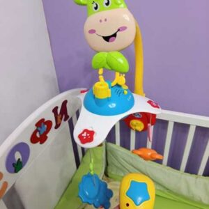 Вртелешка за над бебешко креветче